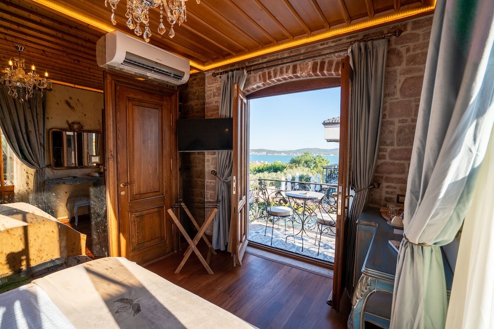 Cunda Baradiel Hotel 33/50