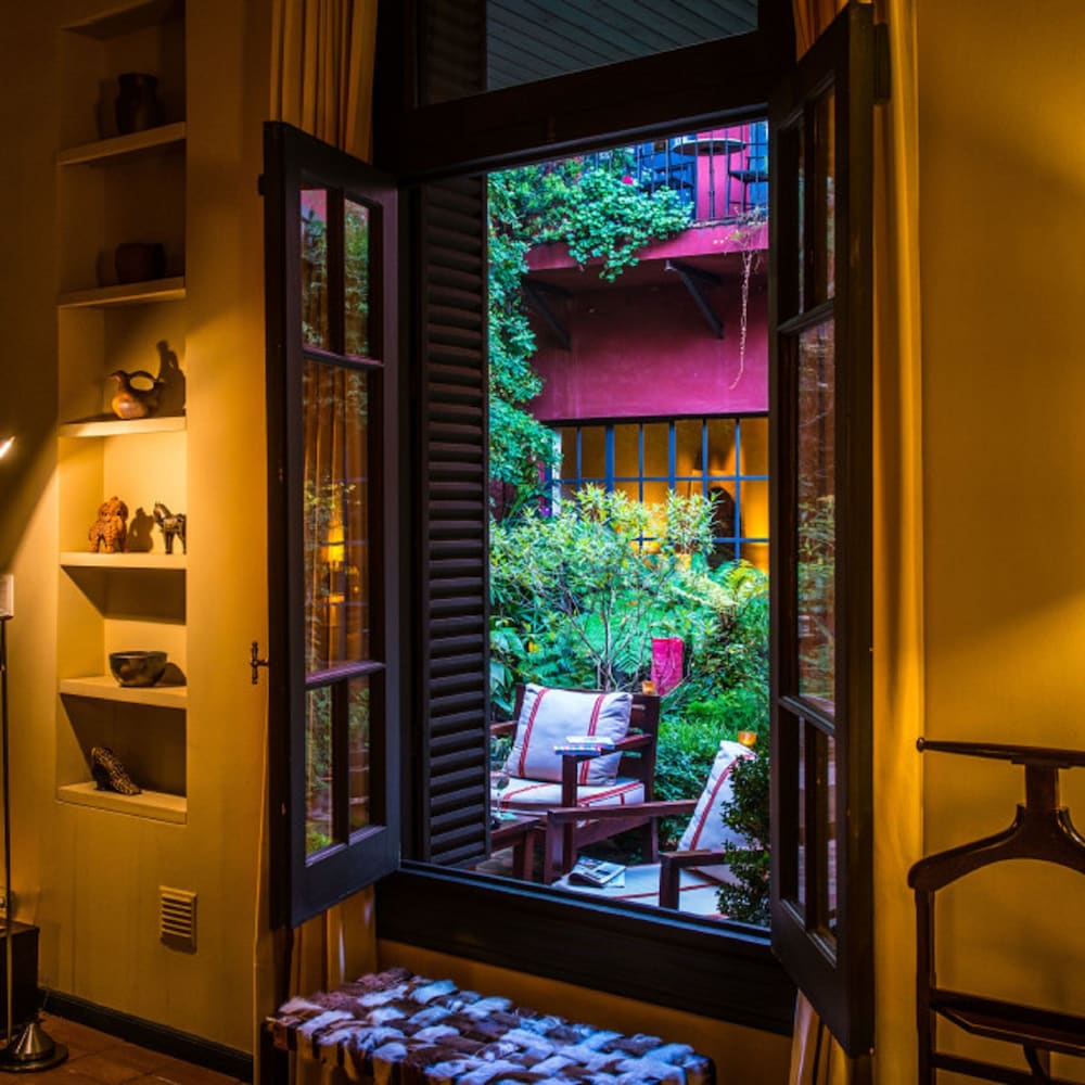 Bourbon Exclusive Jardin Escondido By Coppola 28/50