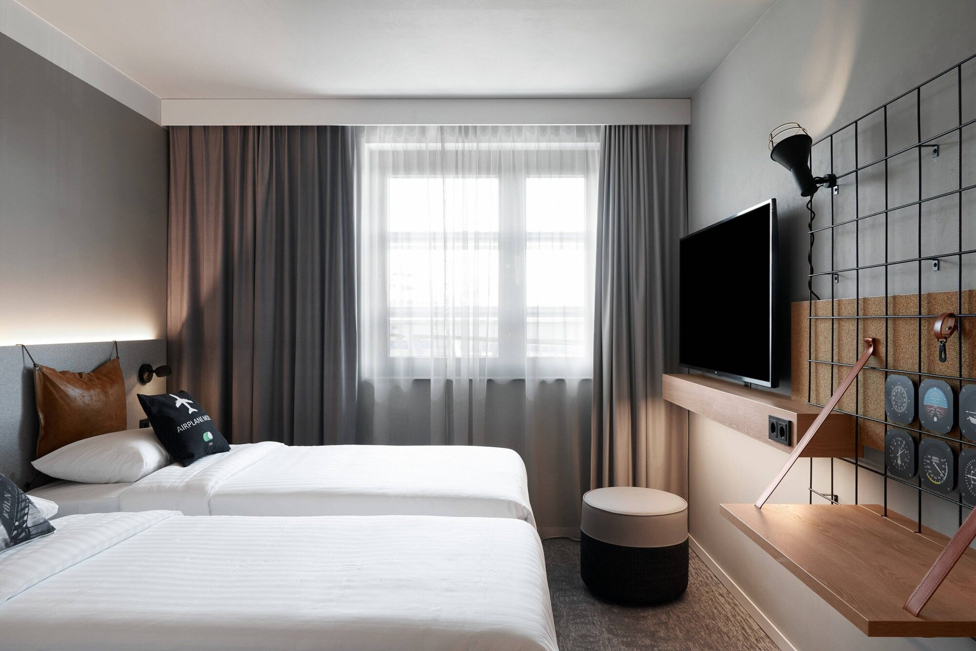 Room at Moxy Cologne Bonn Airport, COLOGNE - KOELN