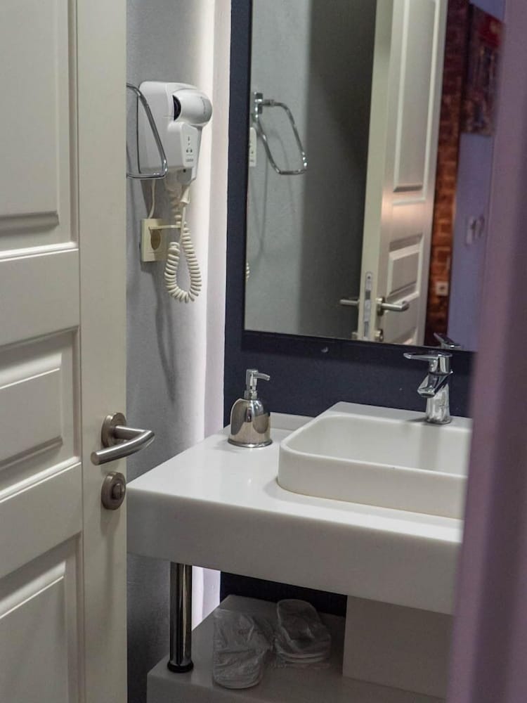Vita Suites Karakoy 66/66