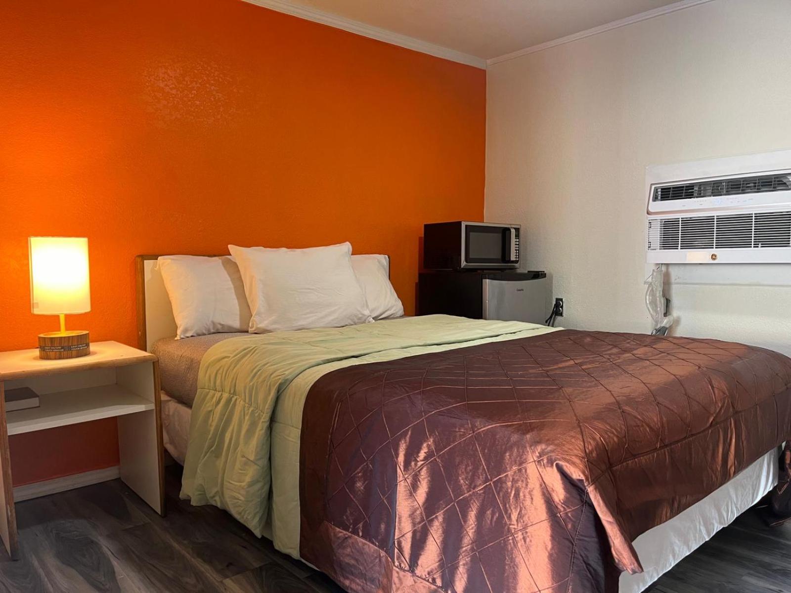Ponca Motel 20/31