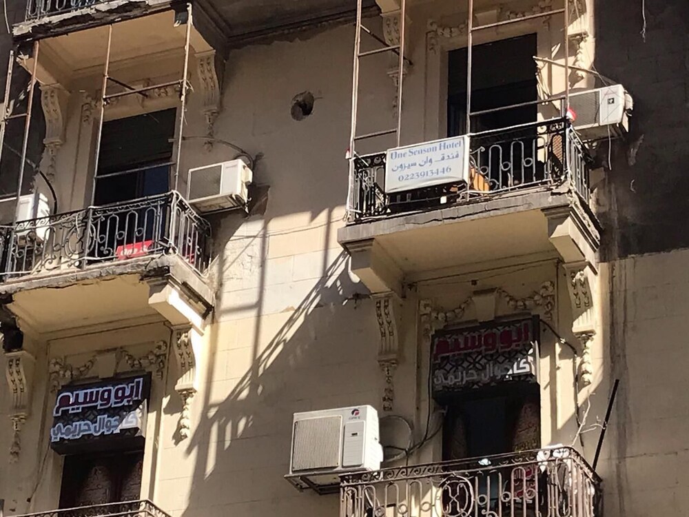 One Season Hostel 9/72