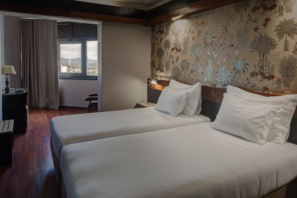 Lara Hotel 10/49
