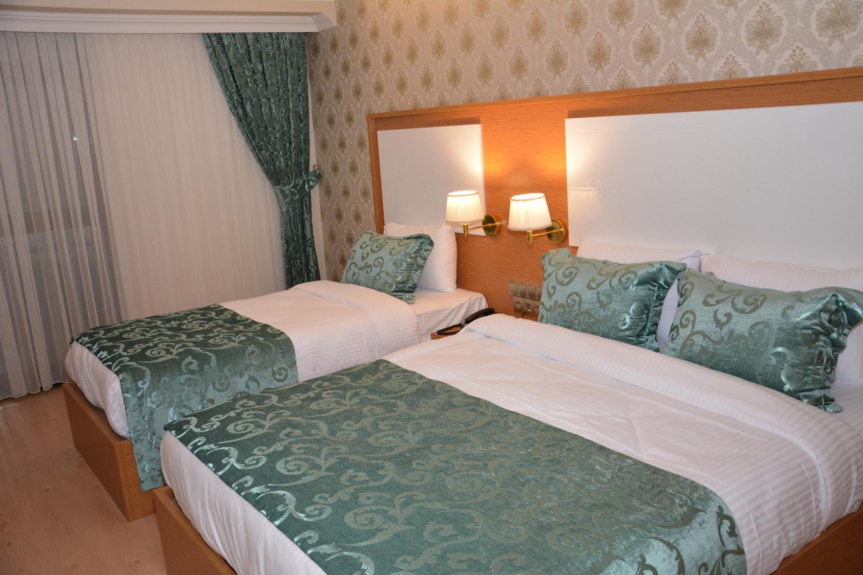Haldi Hotel 8/23
