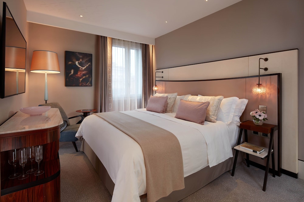 The St. Regis Venice 24/70