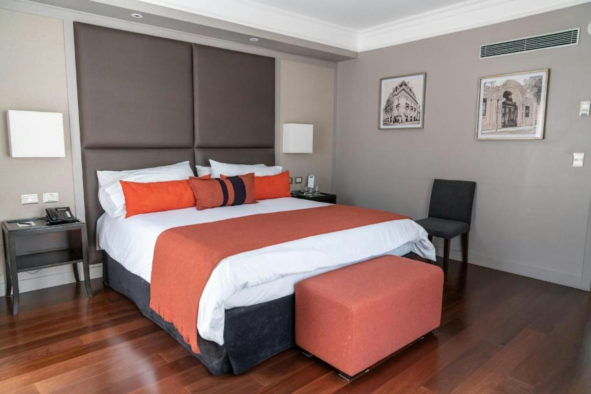 CARLES HOTEL BUENOS AIRES 22/64