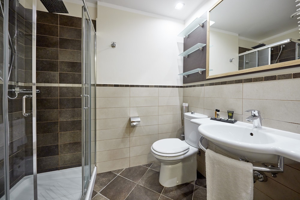 Park Hotel I Lecci 60/62