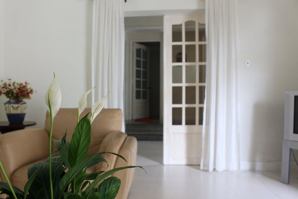 Des Ami Villa 20/34