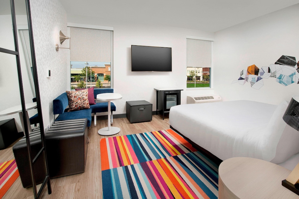 Aloft Dallas DFW Airport Grapevine 12/27