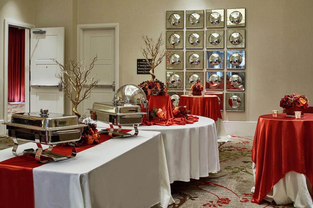 Homewood Suites By Hilton Atlanta Midtown Ga 24/36