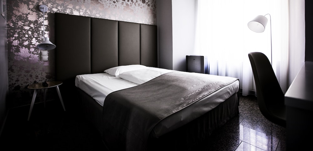 Hotel Zum Dom Palais Inzaghi 38/66