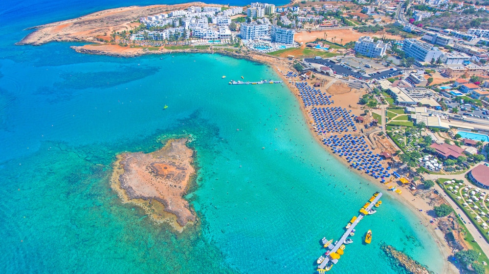 Tsokkos Beach Hotel 56/64