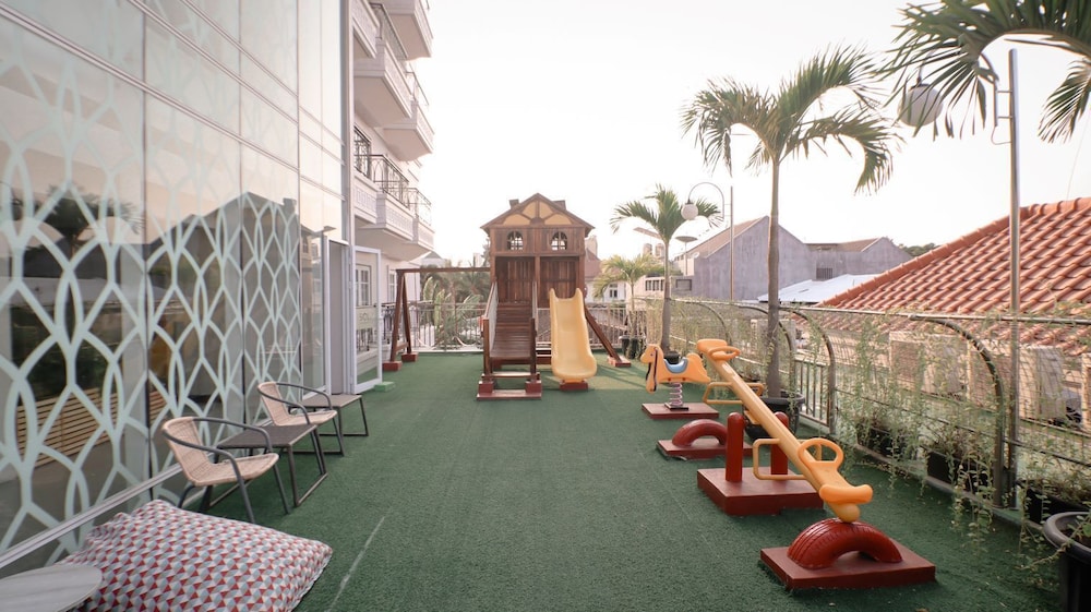 Solia Hotel Yosodipuro Solo 48/52