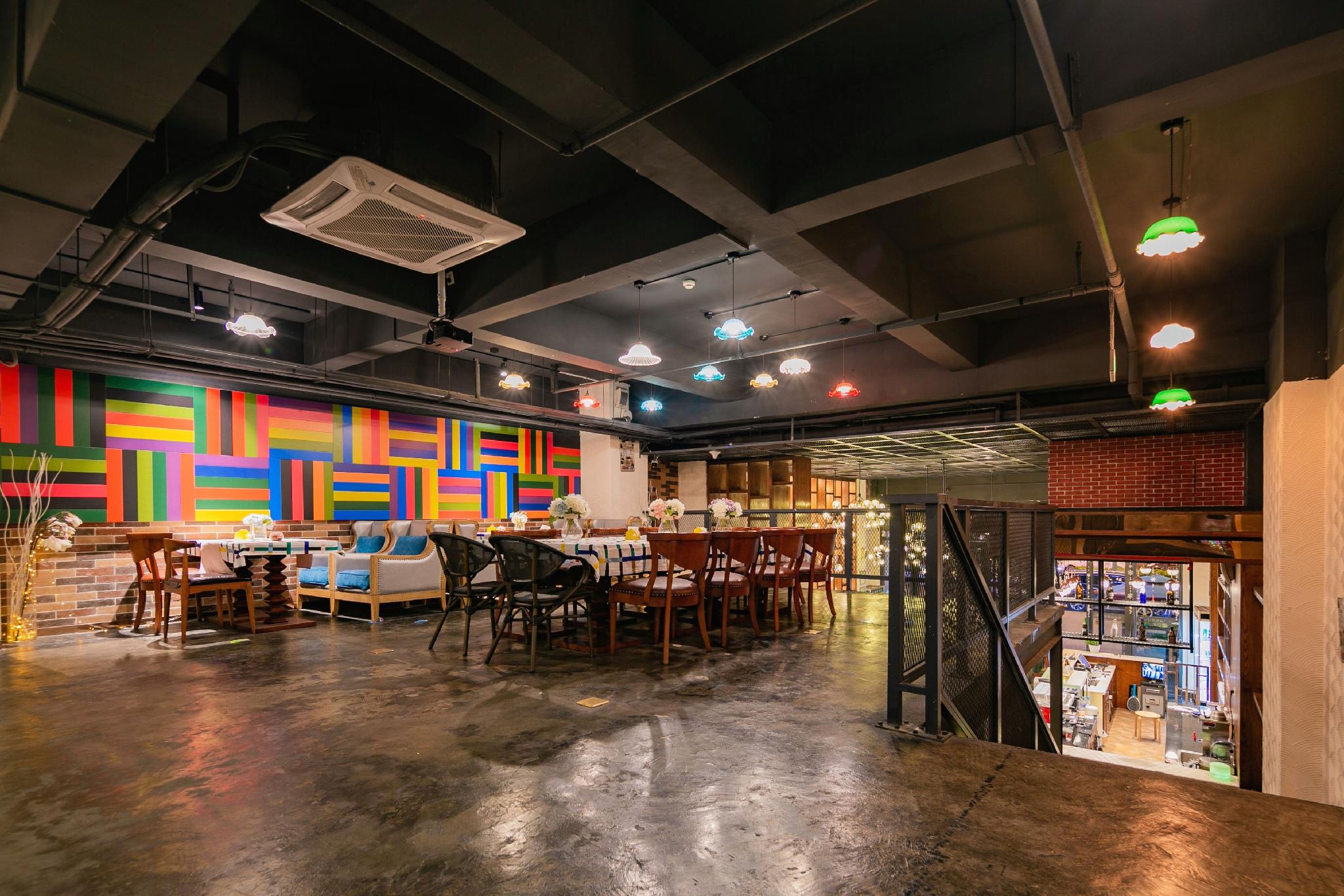James Joyce Coffetel (Chengdu Century City Convention & Exhibition Center) 68/72