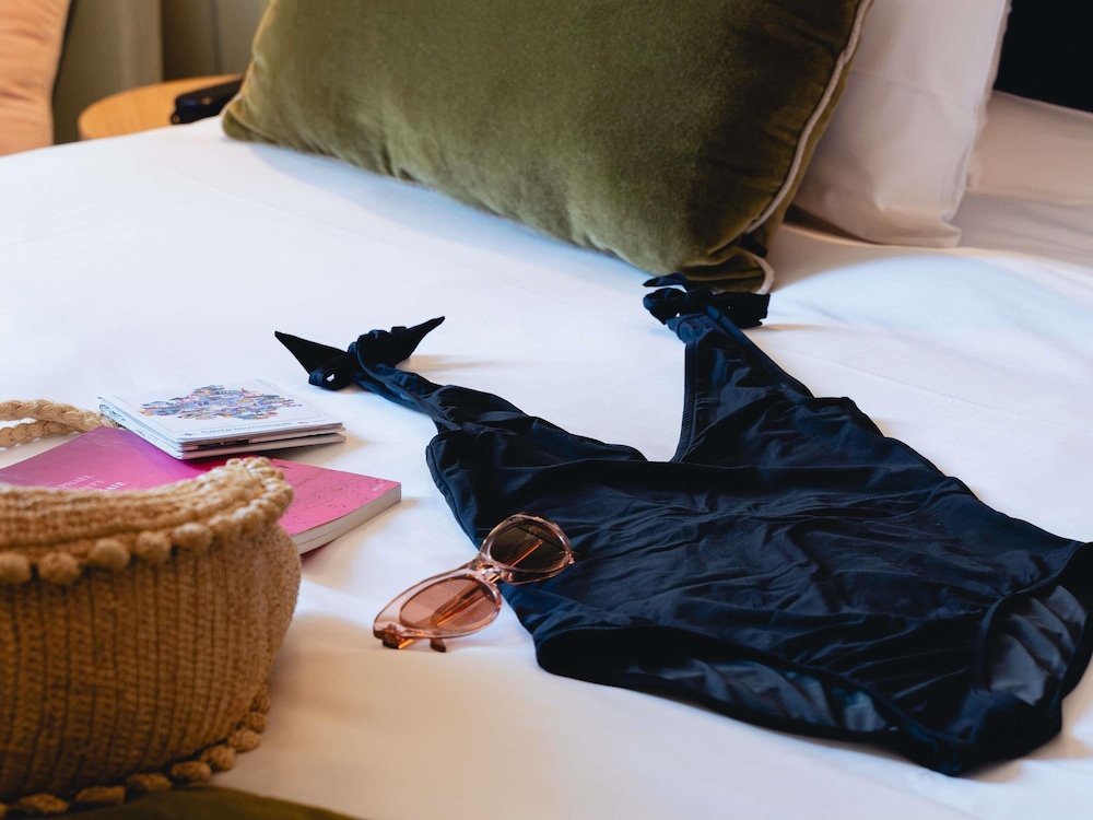 Square Lodge Hotel La Roche sur Yon - Handwritten Collection 6/46