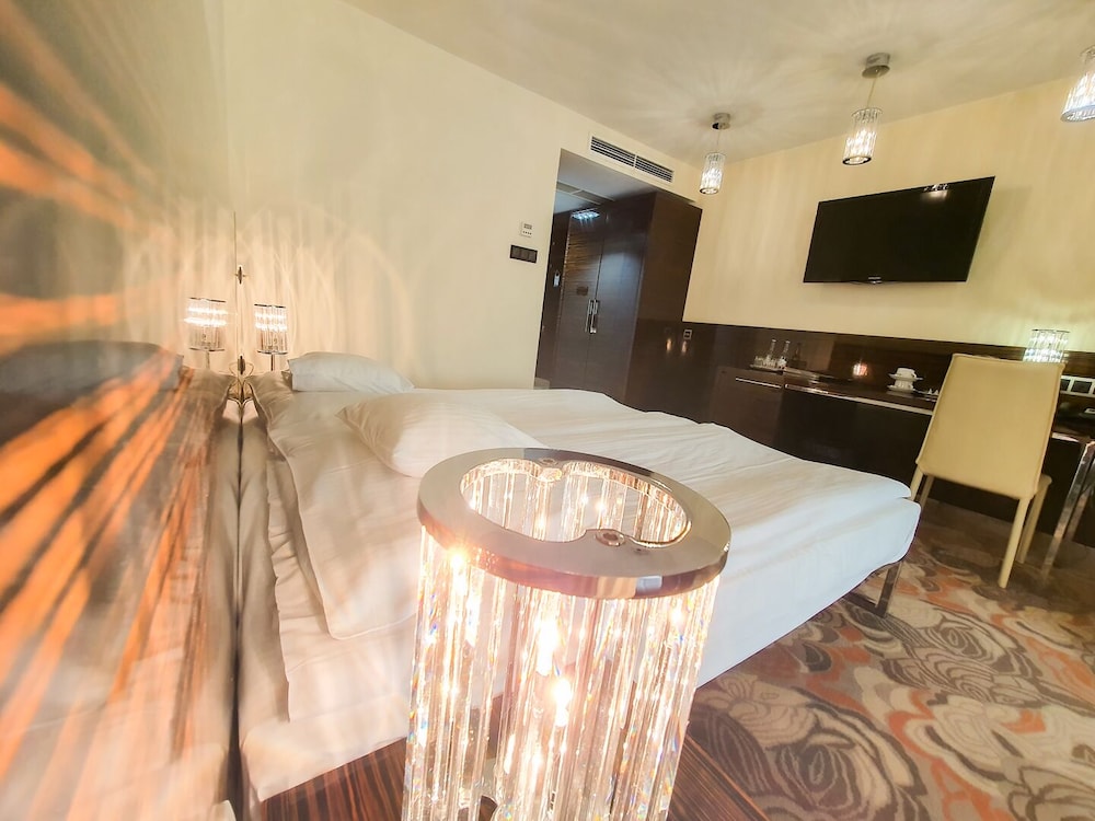 Hotel Rysy 51/84