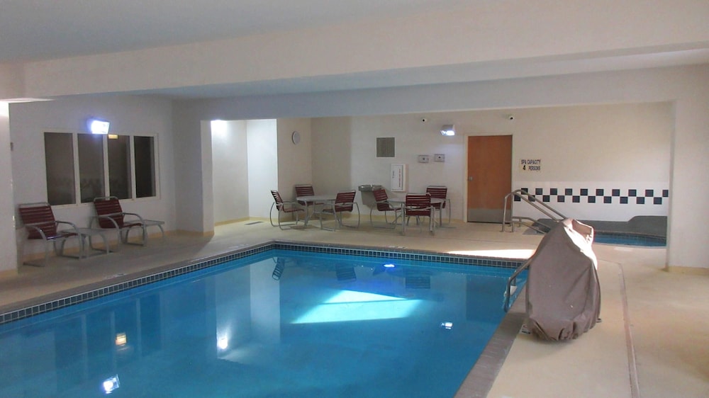 Comfort Inn & Suites Rochester South Mayo Clinic 25/54