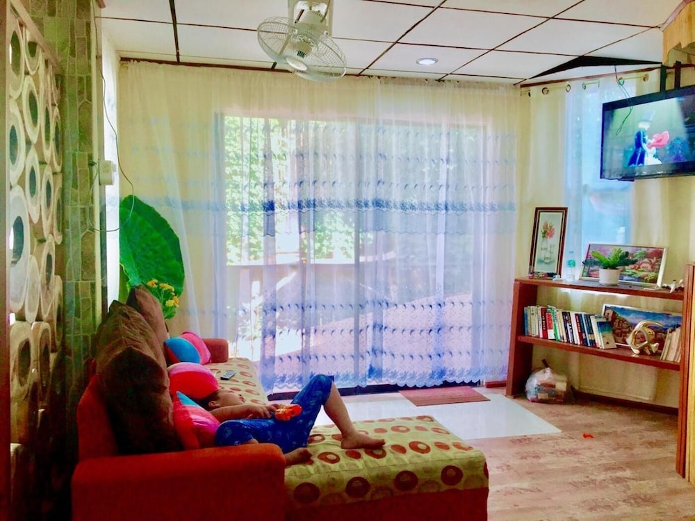 Hwan Dynasty Suite Elnido 47/65