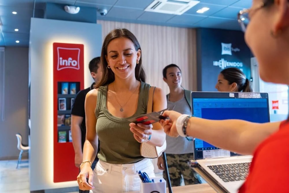 Ibis Trujillo 6/45