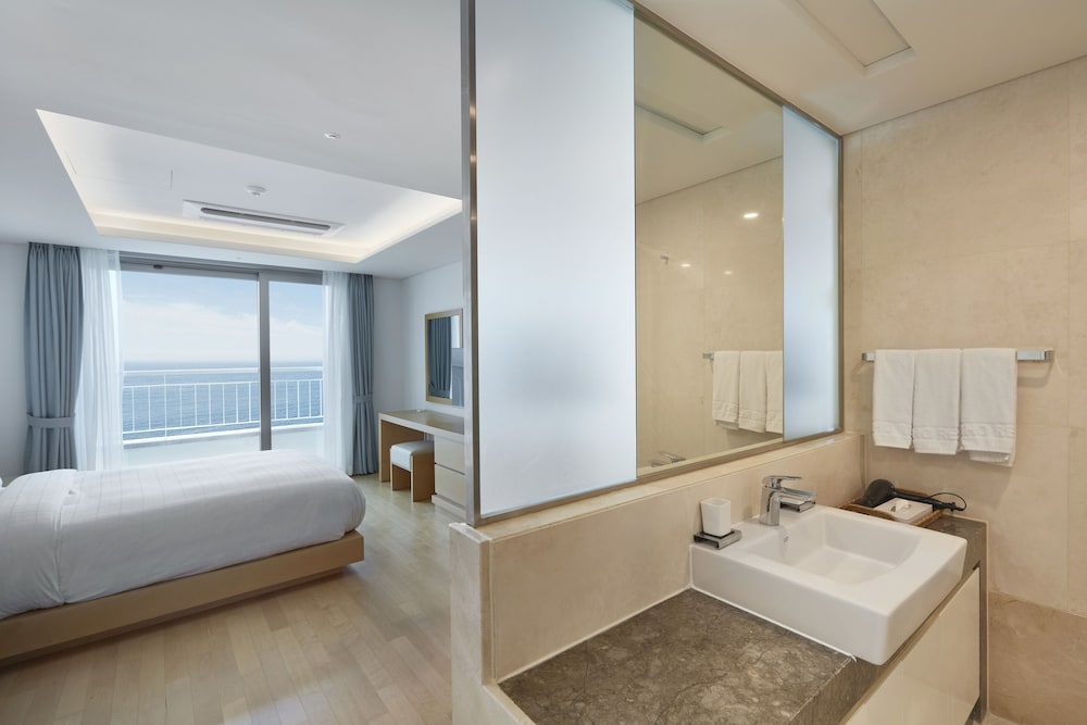 Kumho Jeju Resort 23/62
