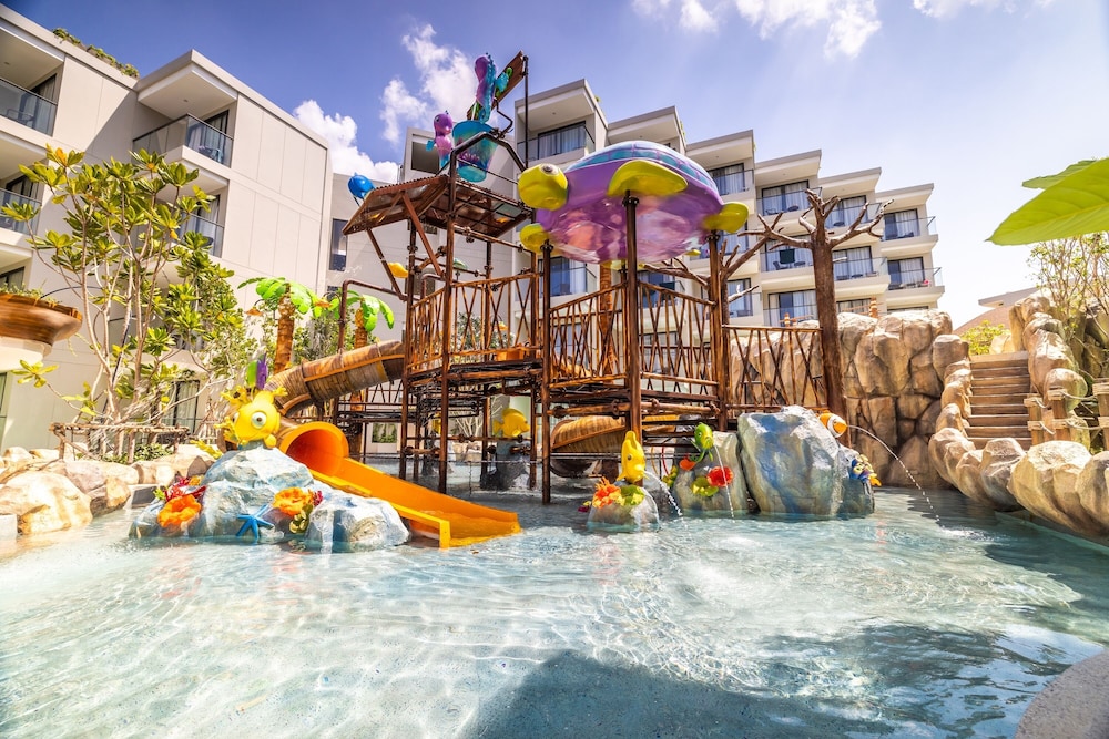 Phuket Emerald Beach Resort 60/70