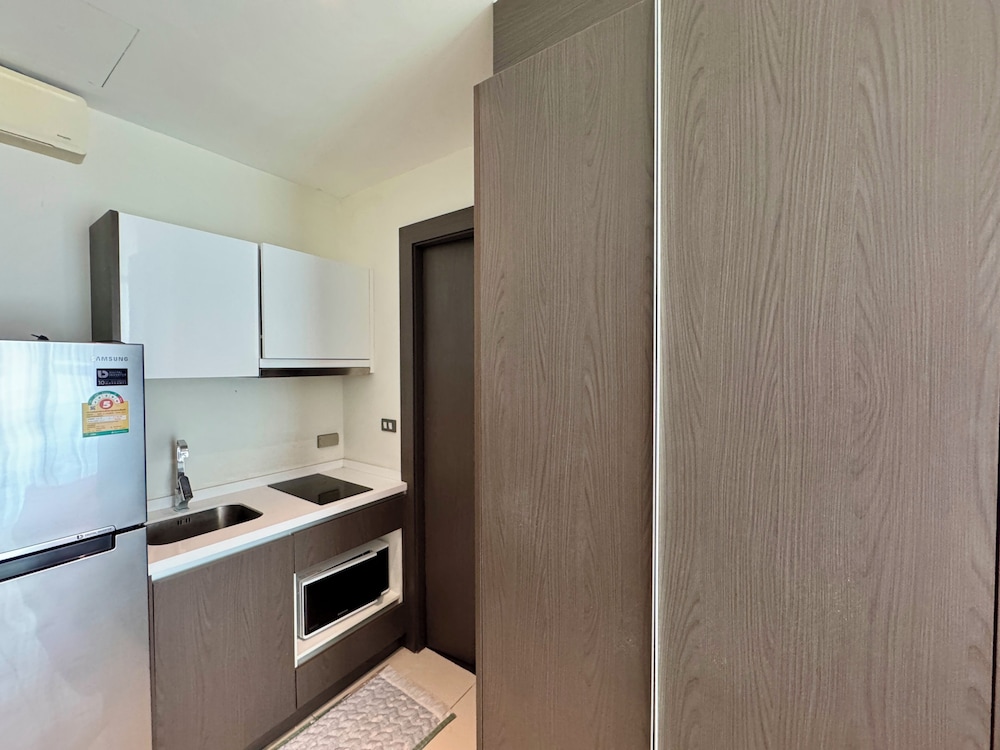 The Point Pratumnak by PSR ASIA 8/50