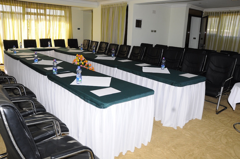 North Addis Hotel 31/42