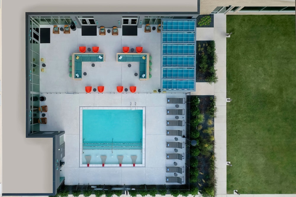 Aloft Dallas Arlington 5/34