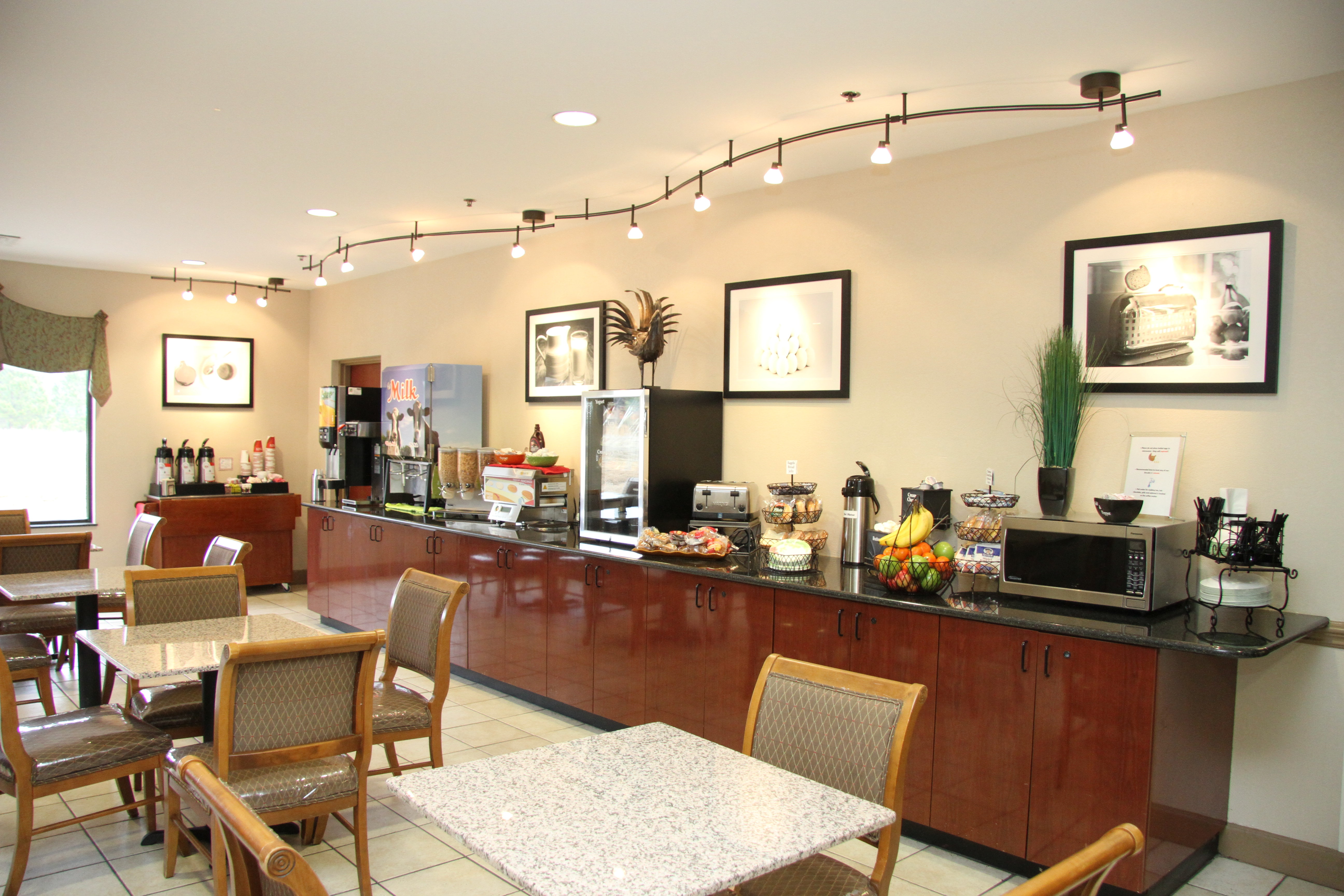 Best Western Plus Suites-Greenville 14/24