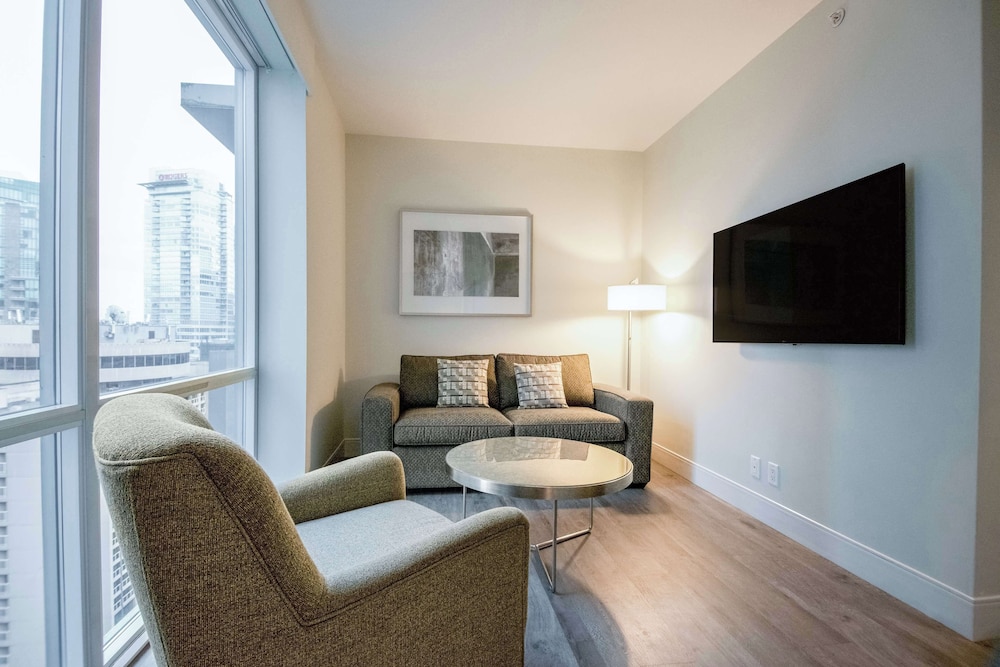 Coast Coal Harbour Hotel 41/64