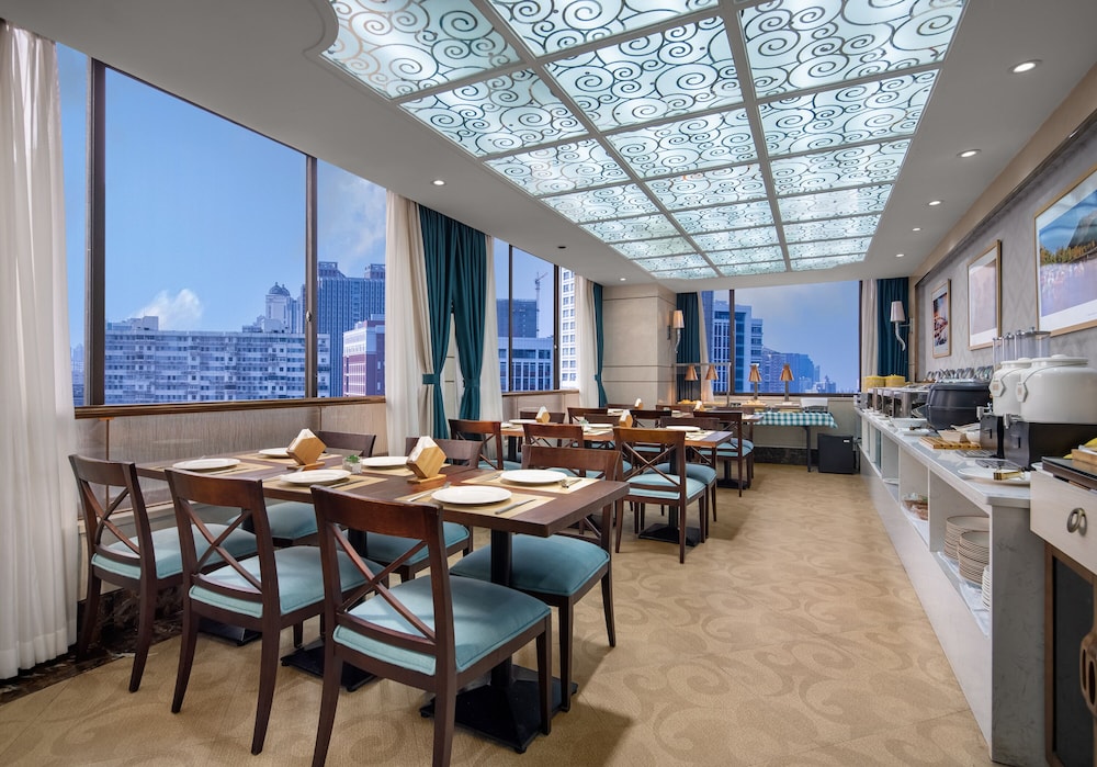 Kaiserdom Hotel Huayue 42/50