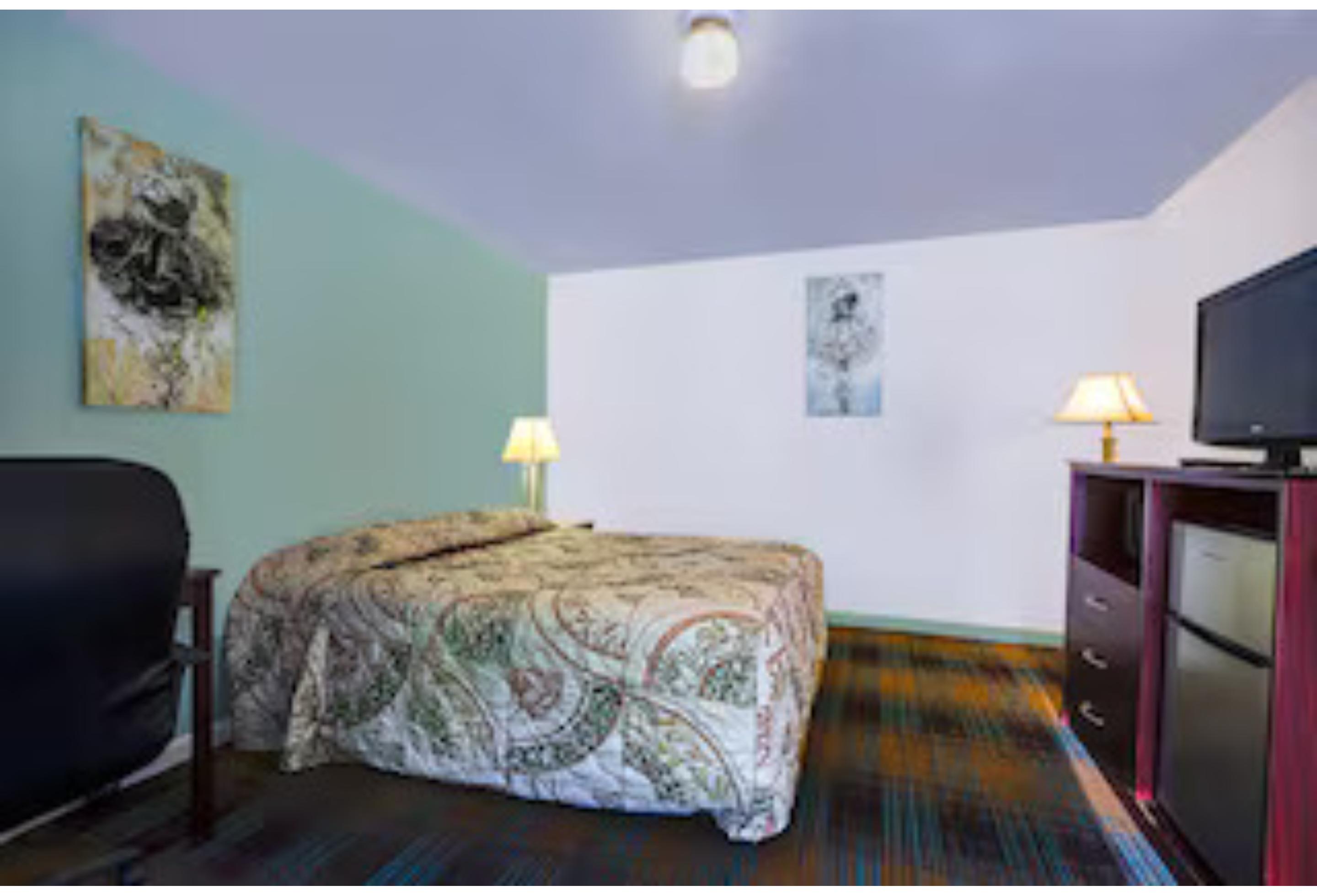 Travelers Inn by OYO Beaver, Hwy 19 6/25
