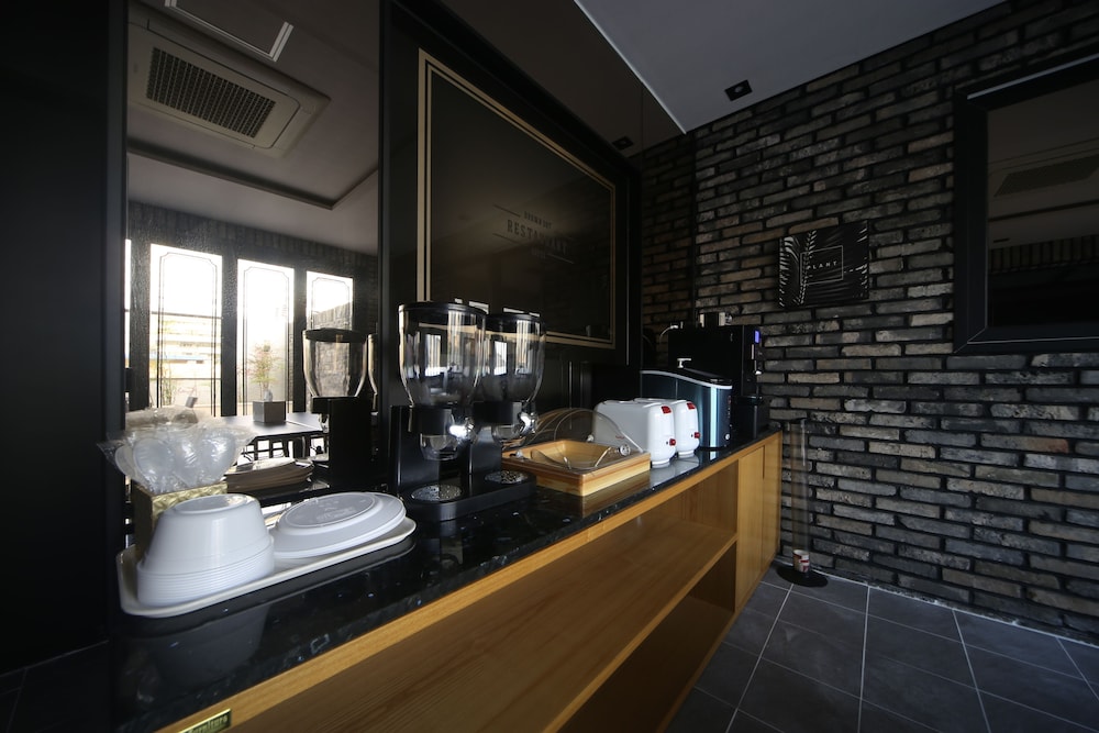 Brown Dot Hotel Beom il 24/30