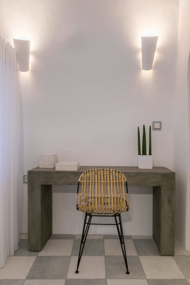 Namaste Suites By Caldera Houses 5/50
