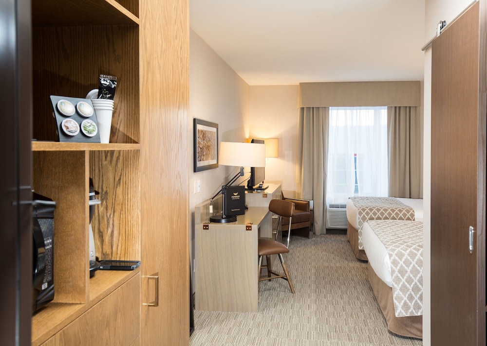 Pomeroy Inn & Suites Prince George 23/39