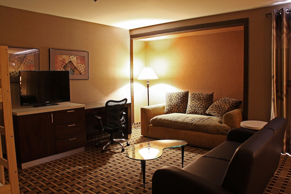 LA Crystal Hotel 44/69