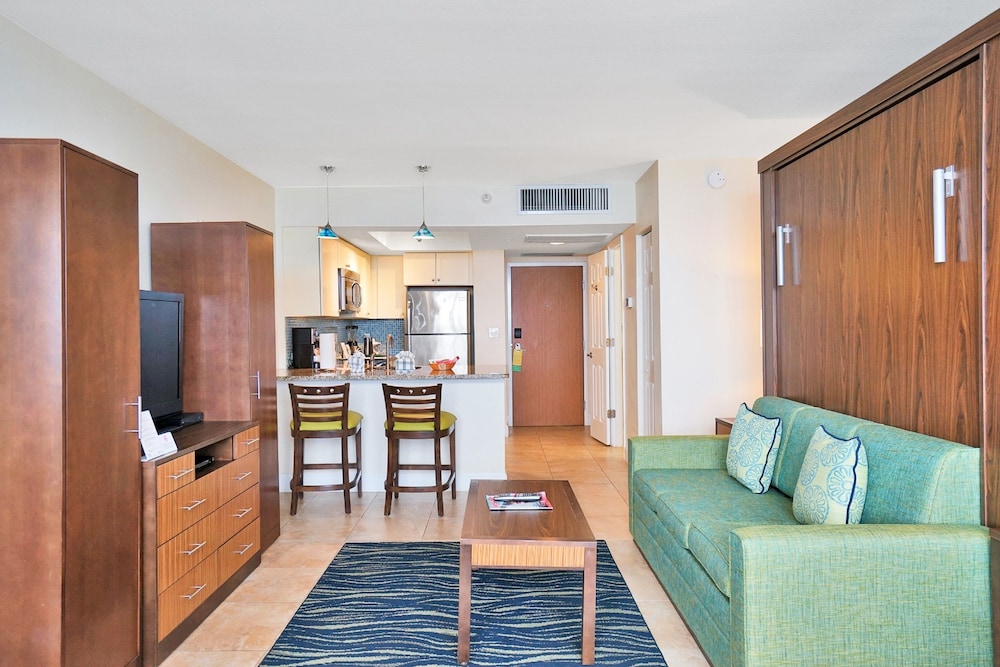 Hollywood Beach Tower 37/71