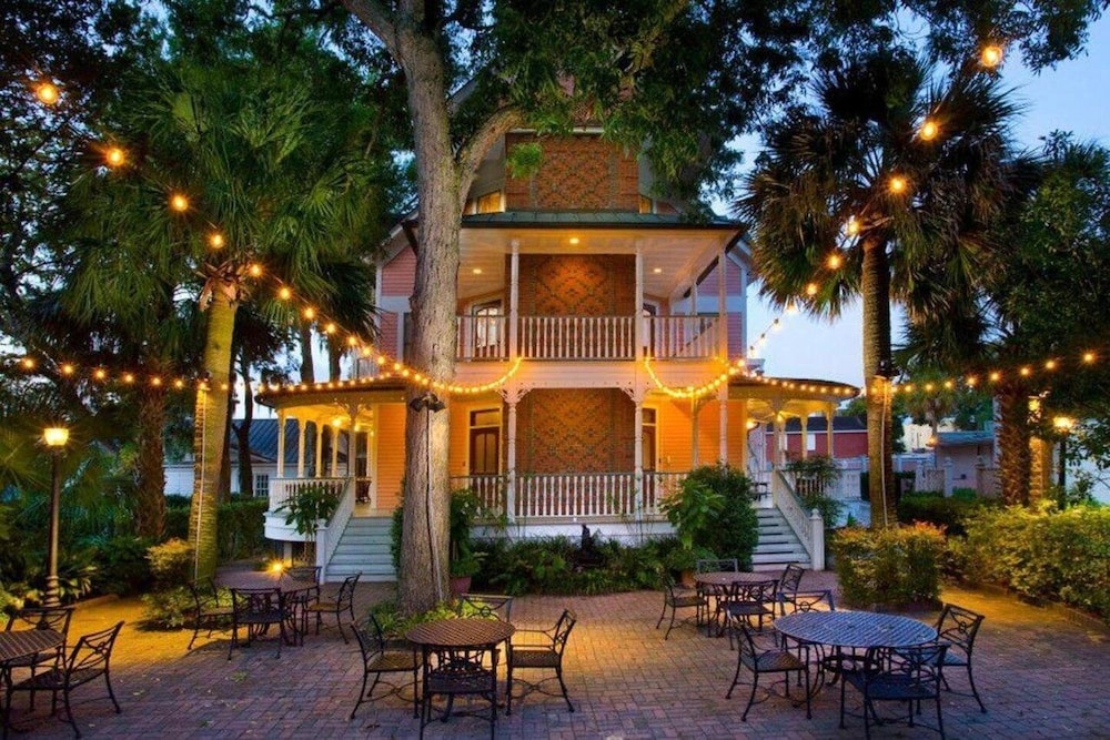 Beaufort Inn 1/64