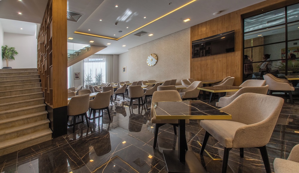 Hotel Kyriad Prestige City Center Tunis 16/23
