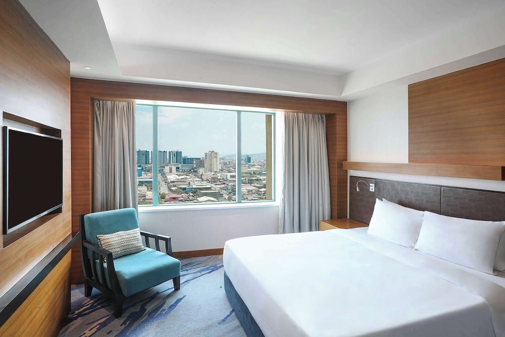 Suite, Club Lounge Access