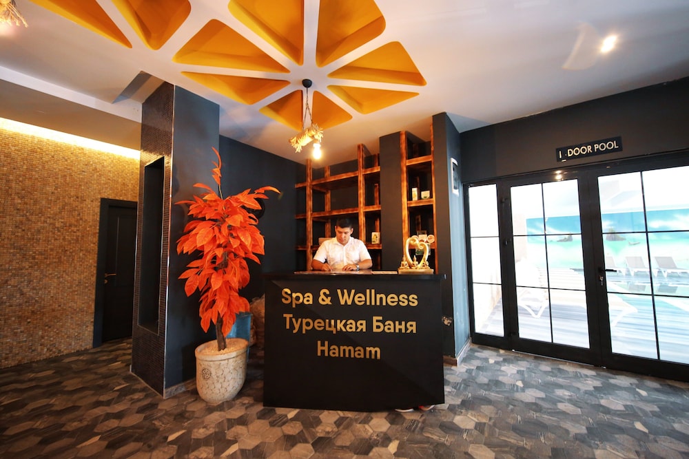 Sey Beach Hotel & Spa 9/50