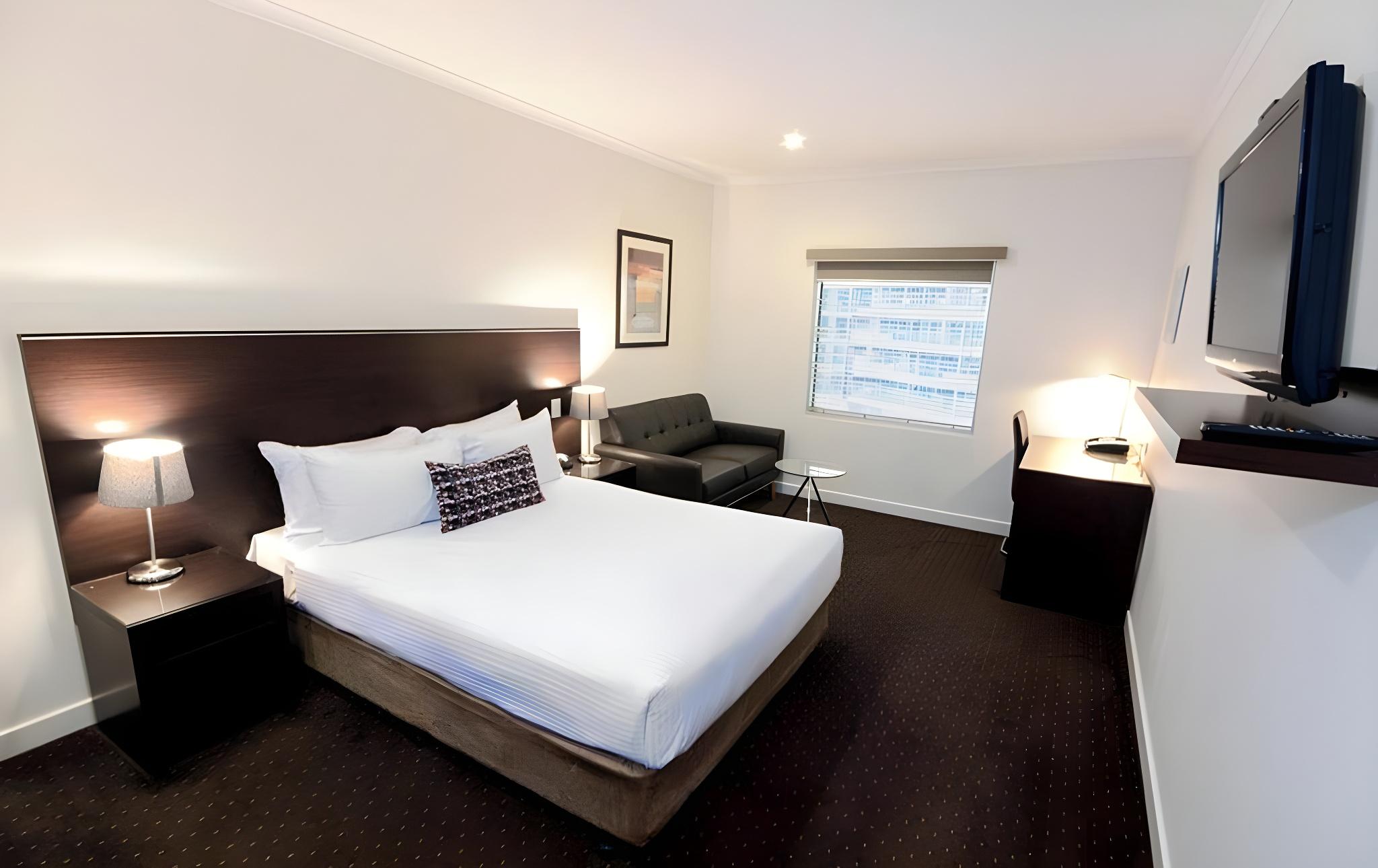 Executive, Queen Bed, No View