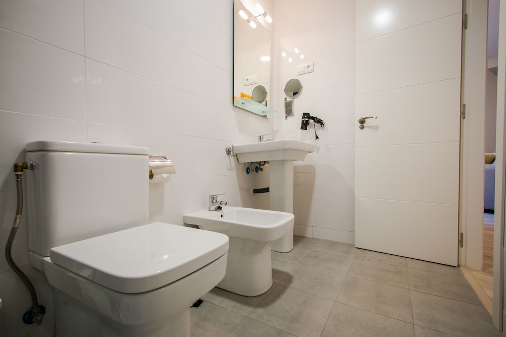 HOLIDAYS2MALAGA SUITES APARTMENTS 51/51