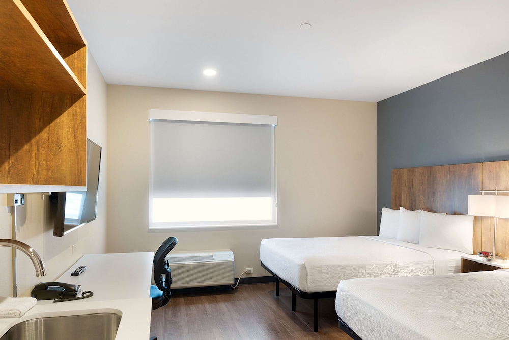Extended Stay America Premier Suites Phoenix Chandler Downtown 12/63