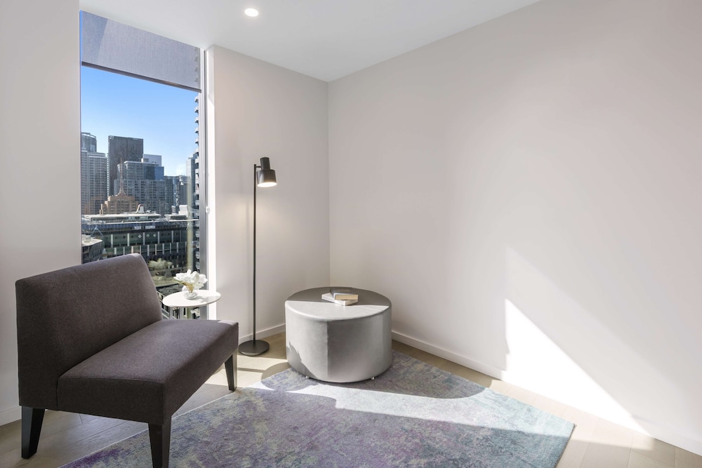 Avani Melbourne Central Residences 56/76