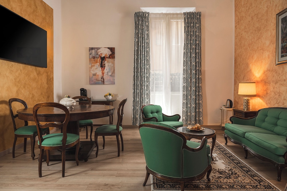 Hotel Roma 32/50