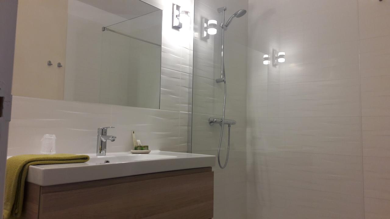 HOTEL LES AUBEPINES 15/15
