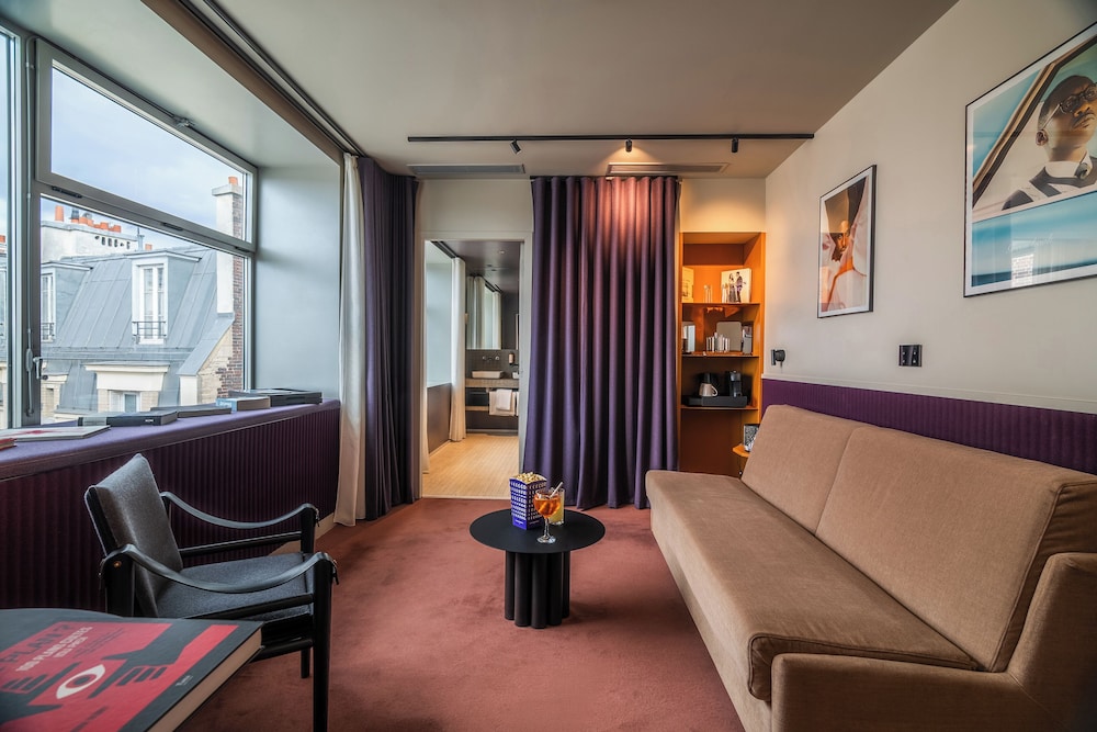 mk2 Hotel Paradiso Nation 25/46