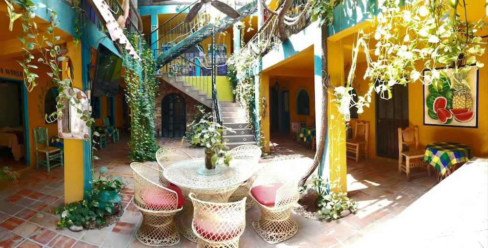 Cabo Inn Hotel 17/61