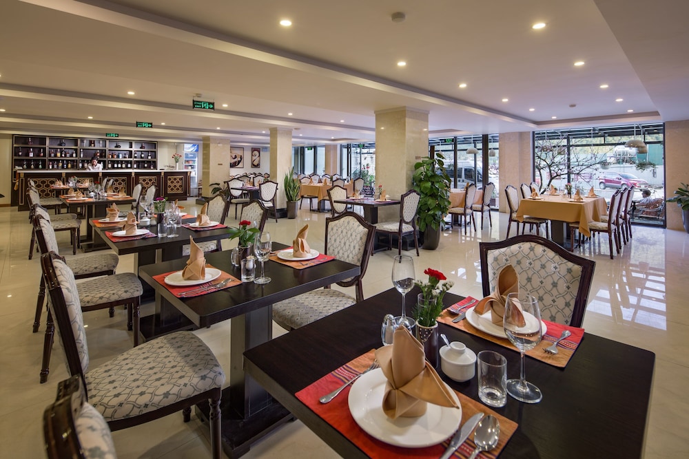 Freesia Hotel 59/72